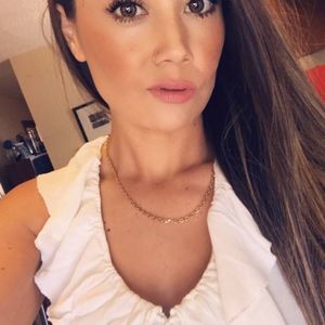 Meet your Posher, Leah